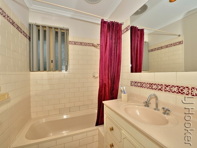 9A Parilla Court, Greenfields WA 6210