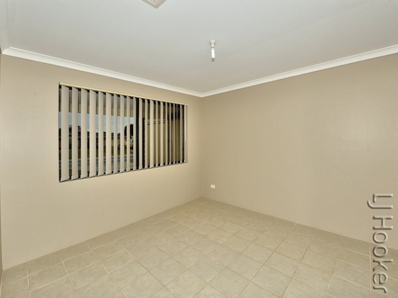 57 Coodanup Drive, Dudley Park WA 6210