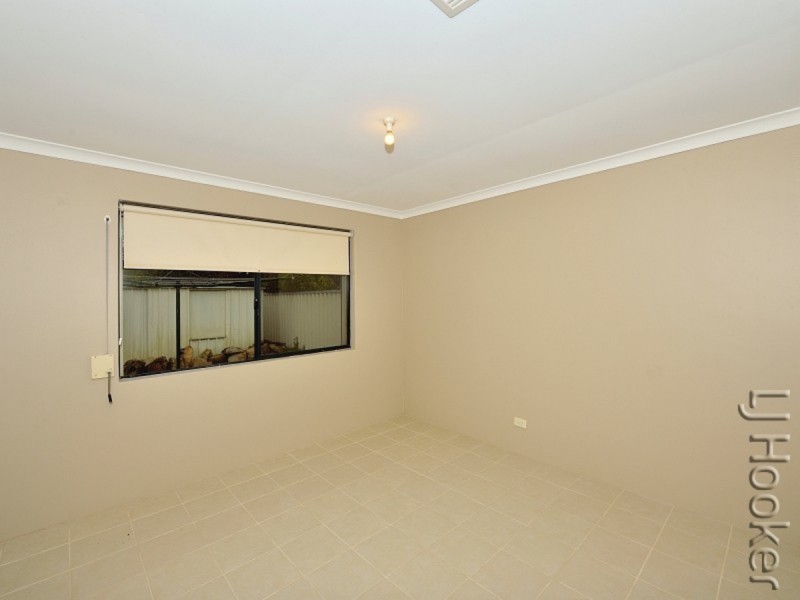 57 Coodanup Drive, Dudley Park WA 6210