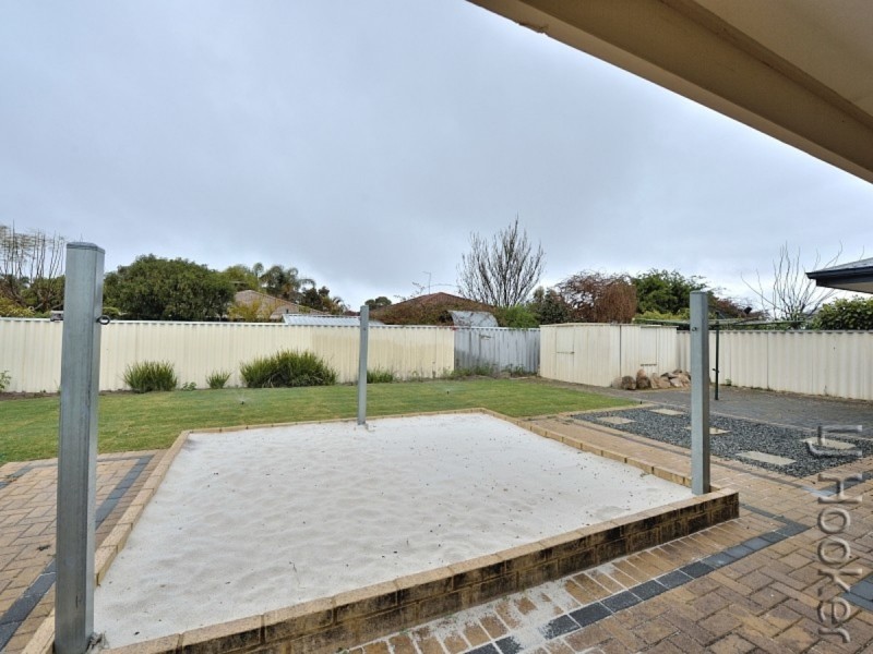 57 Coodanup Drive, Dudley Park WA 6210