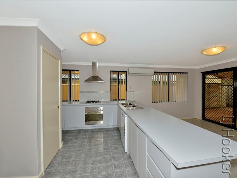 10B Blossom Place, Coodanup WA 6210
