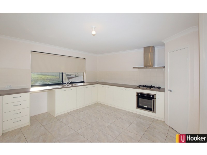 32A Guillardon Terrace, Madora Bay WA 6210
