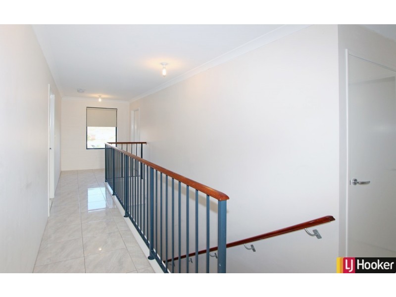 32A Guillardon Terrace, Madora Bay WA 6210