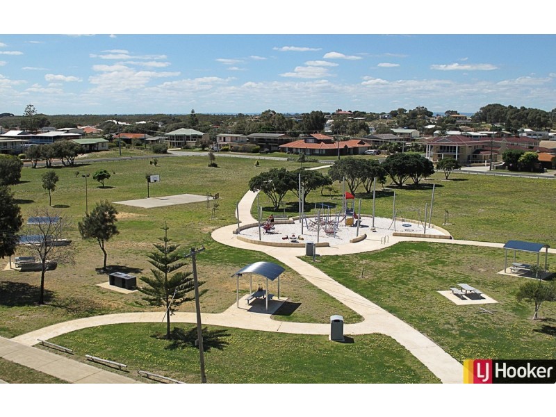 32A Guillardon Terrace, Madora Bay WA 6210