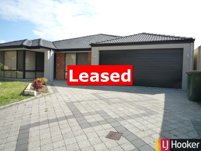 11 Myalla Pass, Lakelands WA 6180