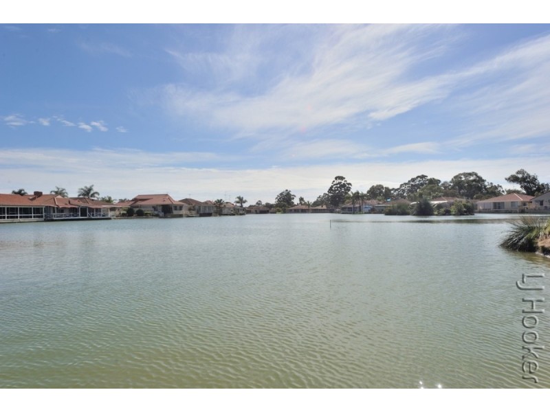 3/1 Lakes Crescent, South Yunderup WA 6208