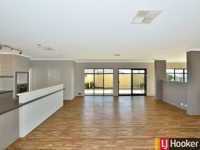 8 Tammin Court, Dawesville WA 6211