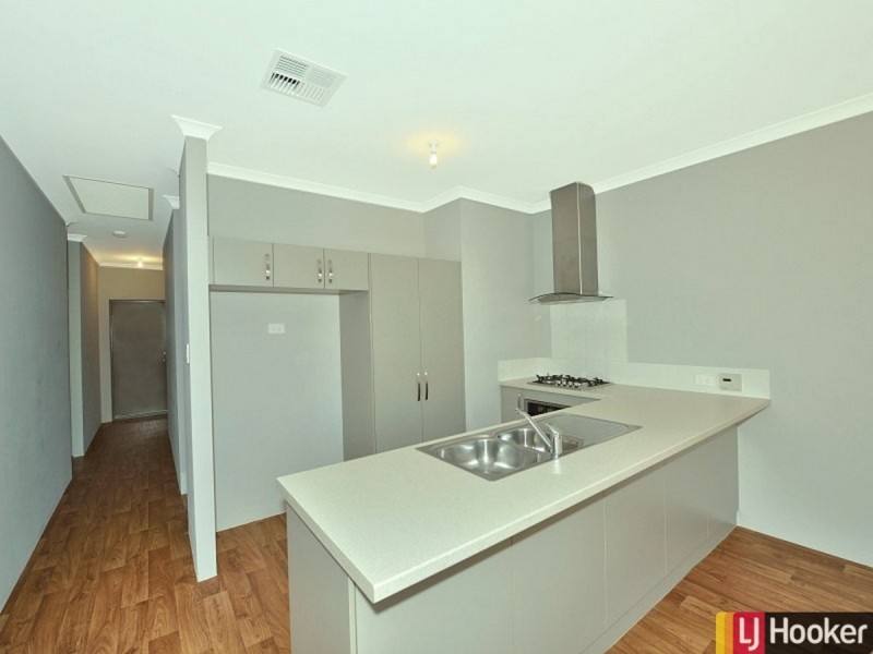 53 Kerkeri Heights, Lakelands WA 6180