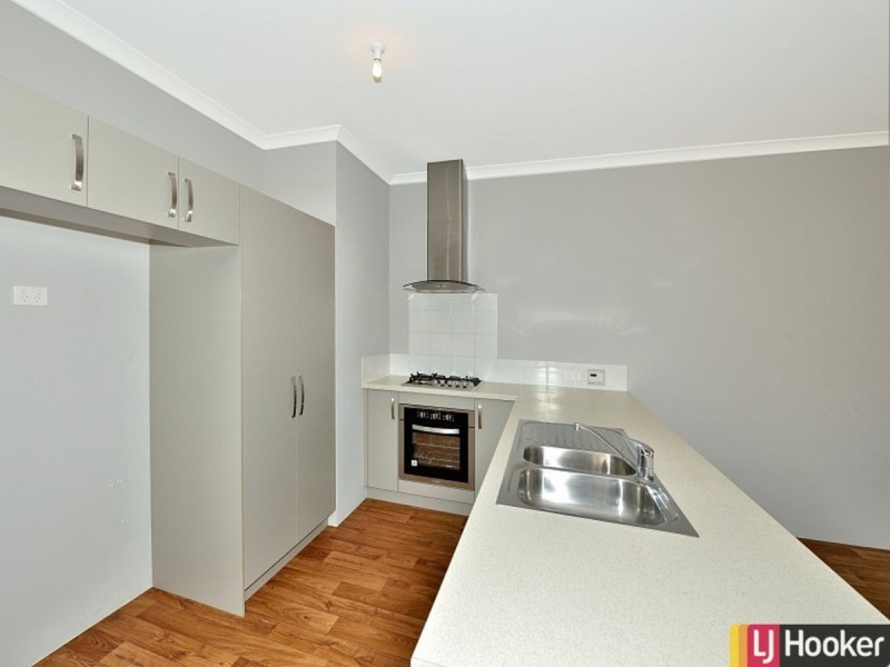 53 Kerkeri Heights, Lakelands WA 6180