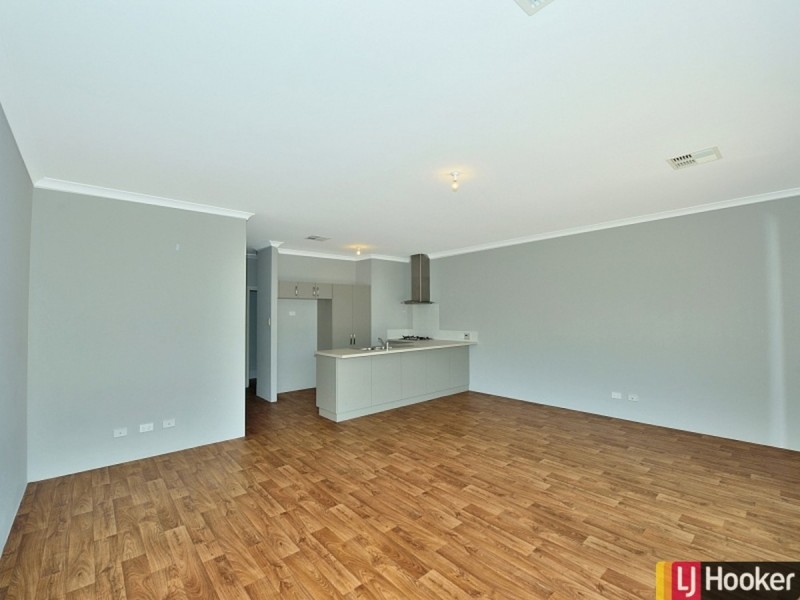 53 Kerkeri Heights, Lakelands WA 6180