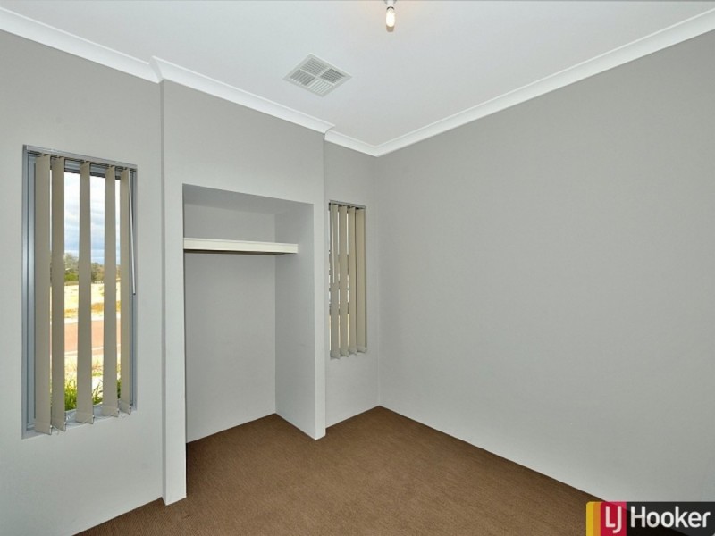 53 Kerkeri Heights, Lakelands WA 6180