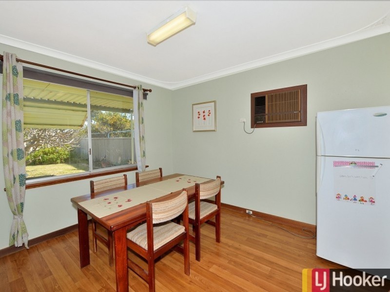 12 Leigh Street, Dudley Park WA 6210