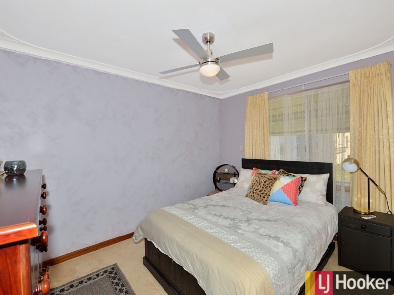 12 Leigh Street, Dudley Park WA 6210