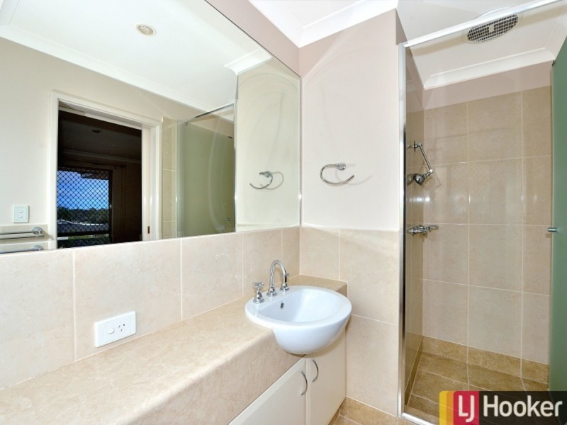 11 Lambourne Place, Halls Head WA 6210