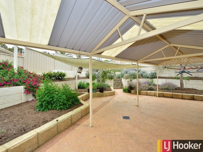 11 Lambourne Place, Halls Head WA 6210