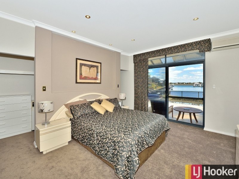 5 Fistina Ramble, Halls Head WA 6210