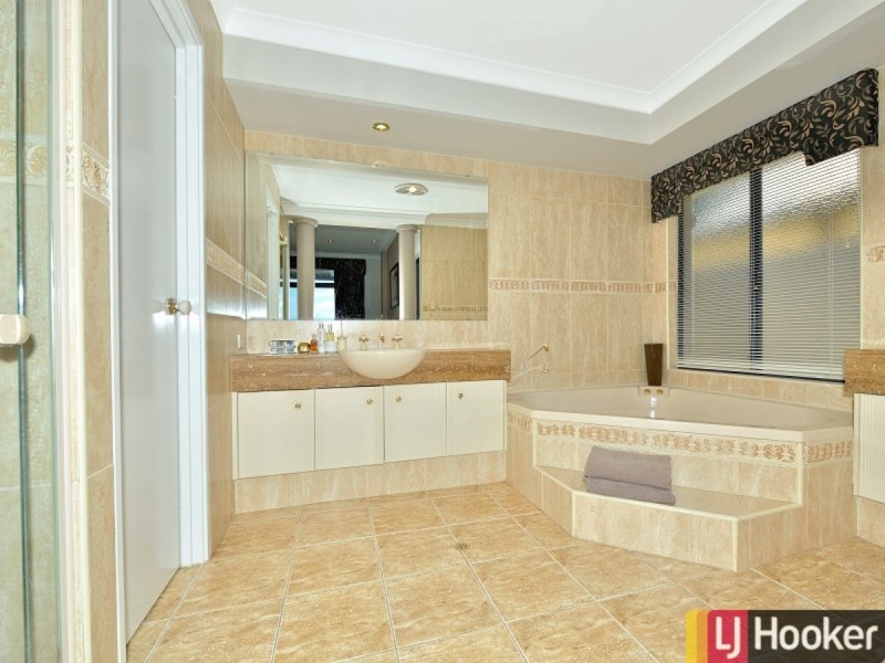 5 Fistina Ramble, Halls Head WA 6210