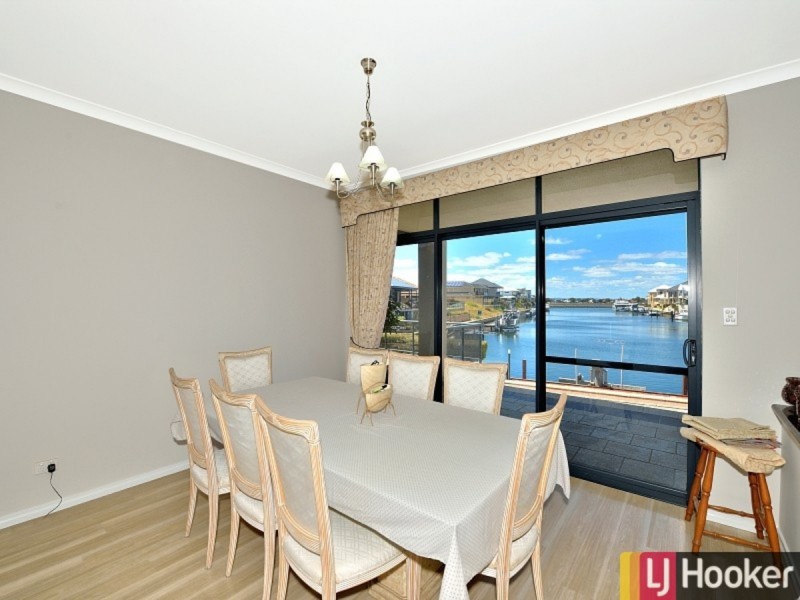 5 Fistina Ramble, Halls Head WA 6210