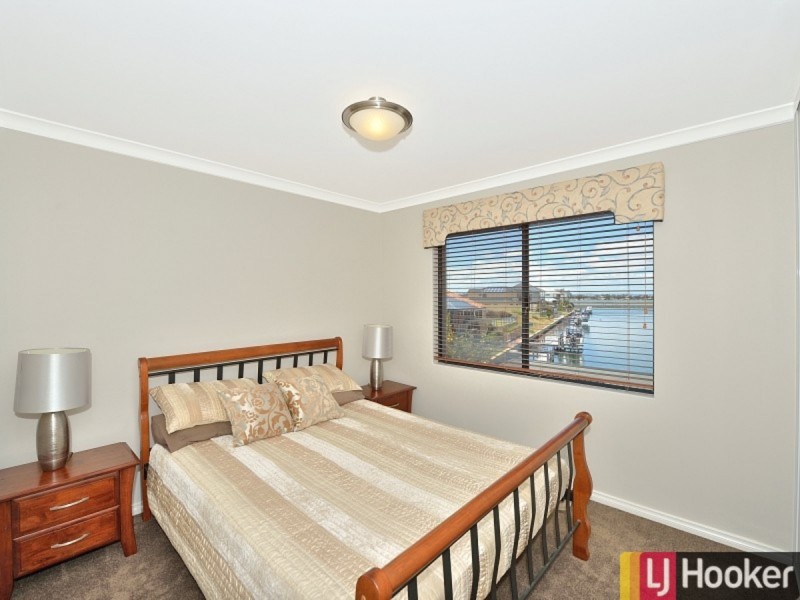 5 Fistina Ramble, Halls Head WA 6210