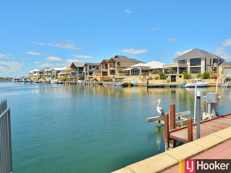 5 Fistina Ramble, Halls Head WA 6210