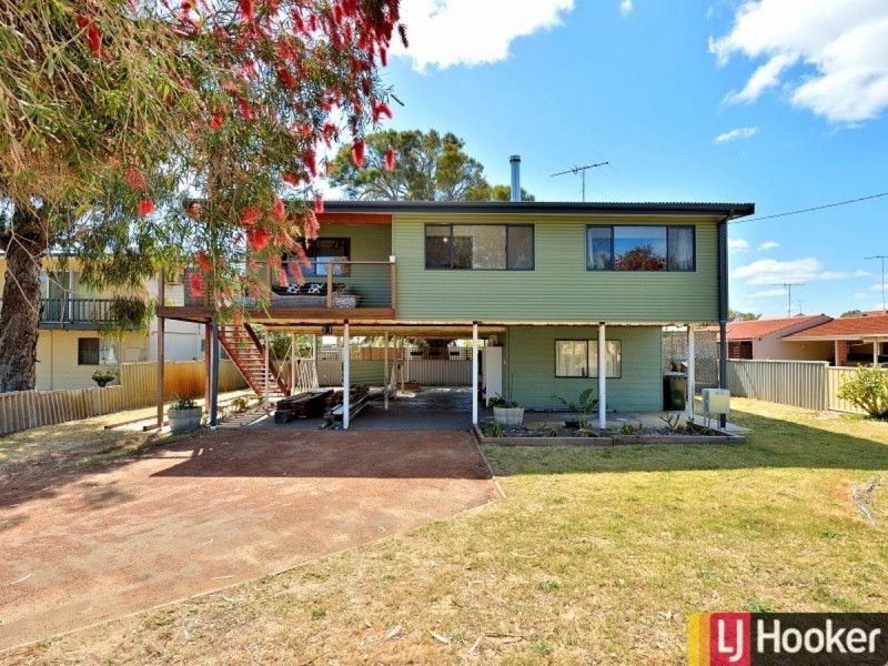 11 King Drive, Wannanup WA 6210