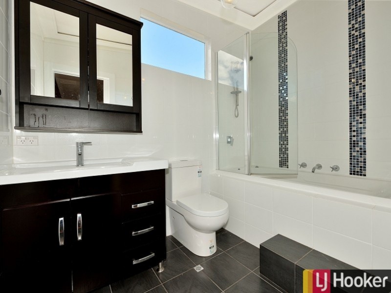 11 King Drive, Wannanup WA 6210