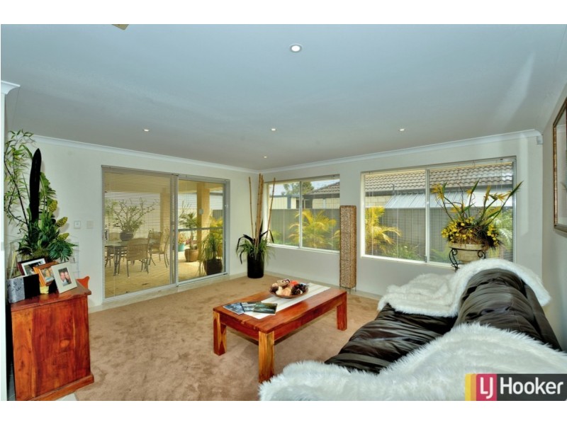 36 Hudson Drive, Dudley Park WA 6210