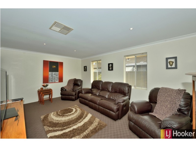 36 Hudson Drive, Dudley Park WA 6210