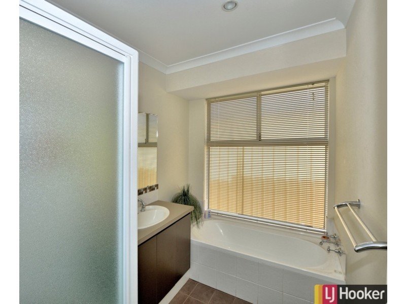 36 Hudson Drive, Dudley Park WA 6210