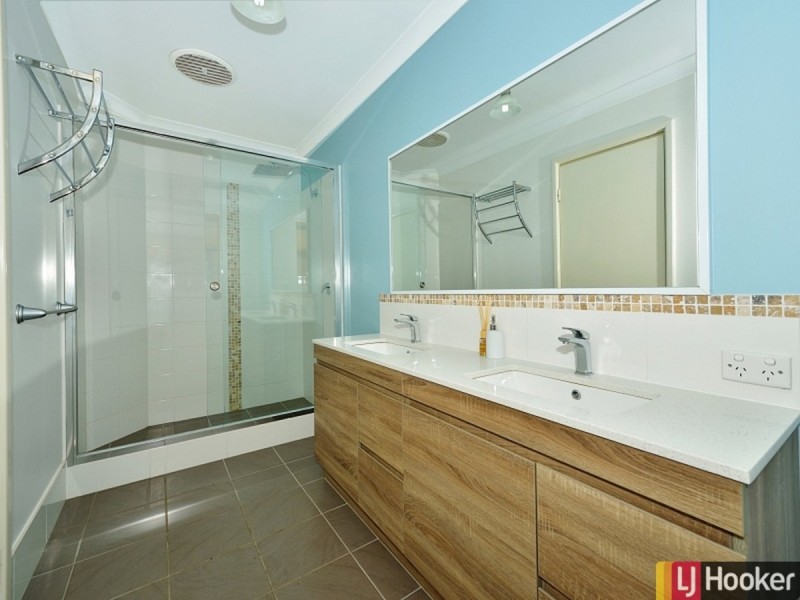 48 Camden Way, Meadow Springs WA 6210