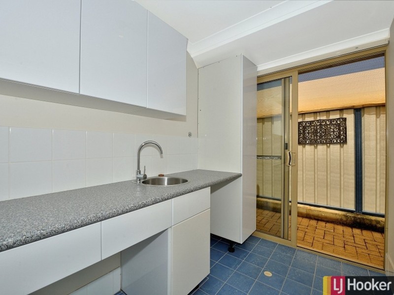 48 Camden Way, Meadow Springs WA 6210