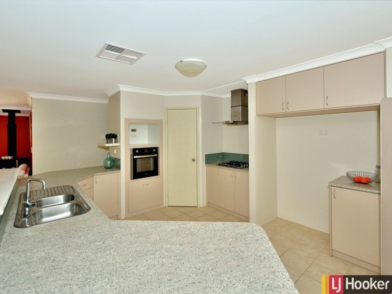 48 Camden Way, Meadow Springs WA 6210