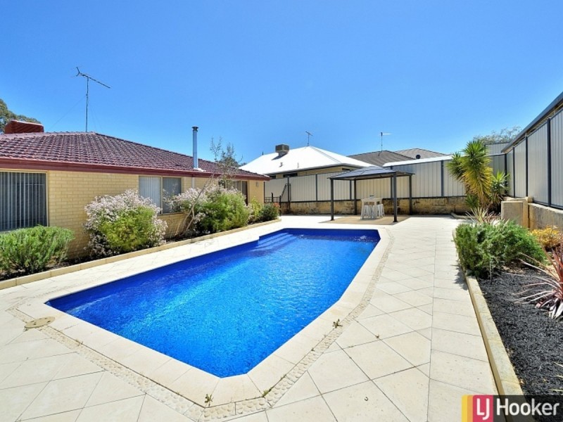 48 Camden Way, Meadow Springs WA 6210