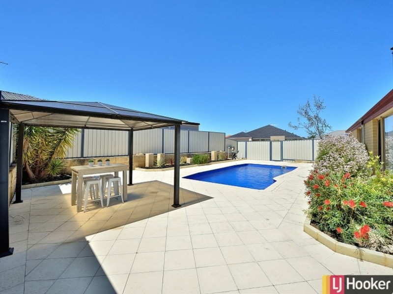 48 Camden Way, Meadow Springs WA 6210