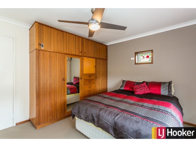 32 Kookerbrook Street, Dudley Park WA 6210