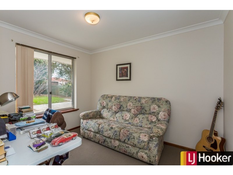 32 Kookerbrook Street, Dudley Park WA 6210