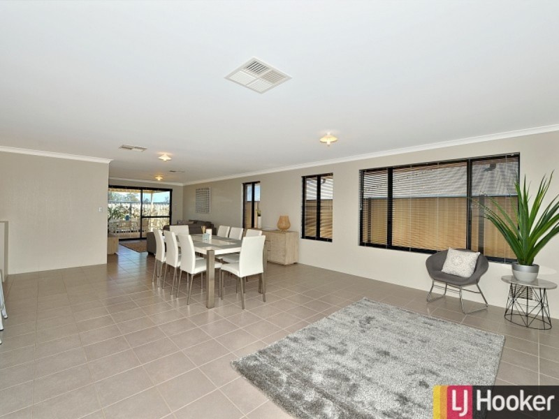 41 Newbridge Street, Meadow Springs WA 6210