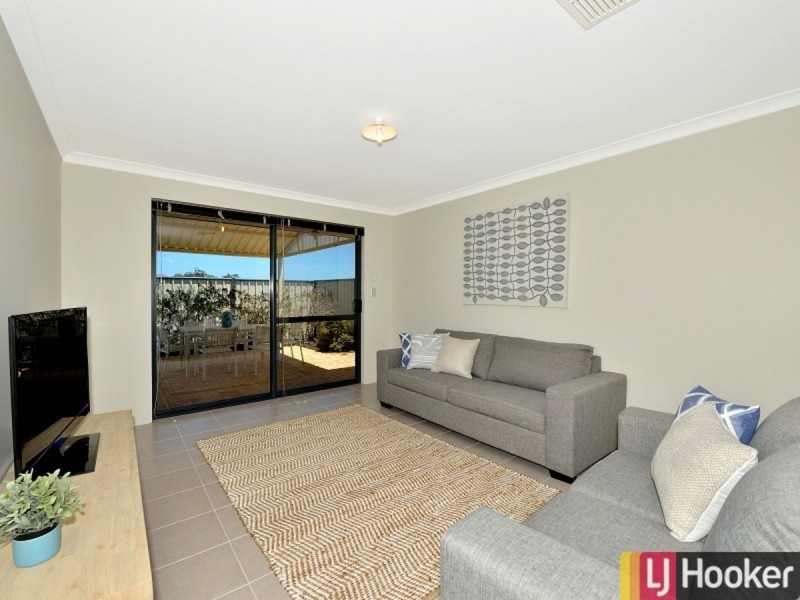 41 Newbridge Street, Meadow Springs WA 6210