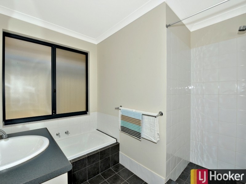 41 Newbridge Street, Meadow Springs WA 6210