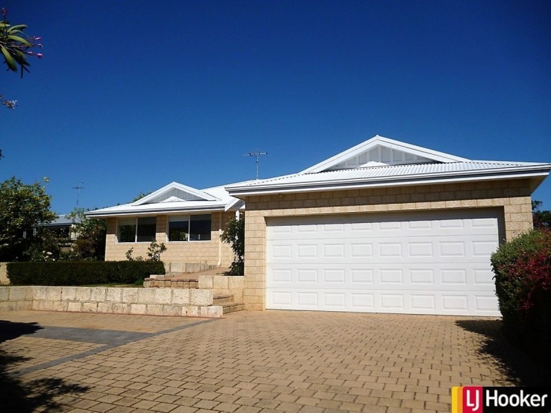 25B Janis Street, Halls Head WA 6210