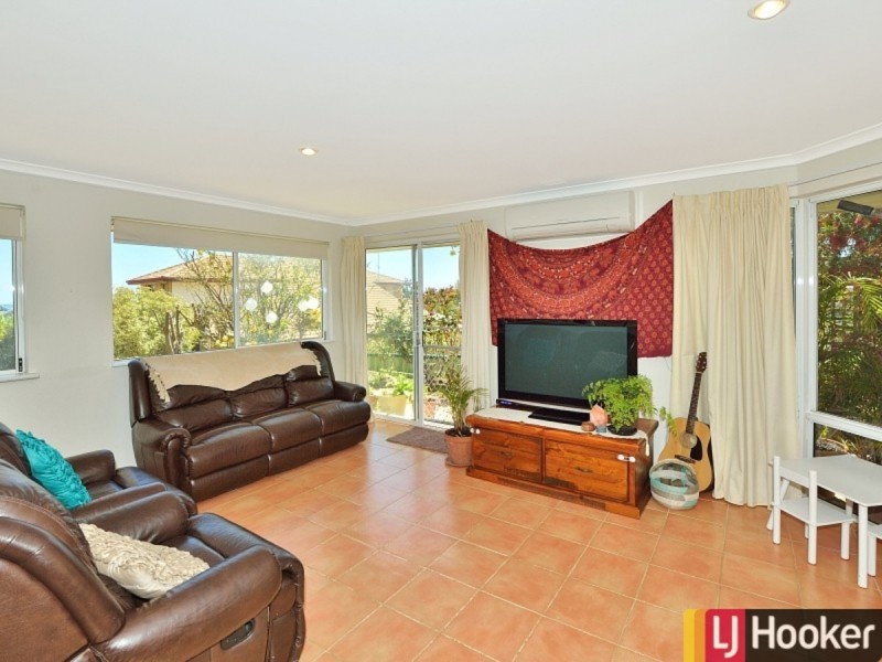 25B Janis Street, Halls Head WA 6210