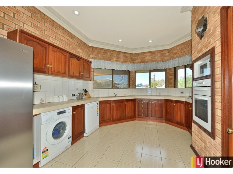 14 Selene Way, San Remo WA 6210