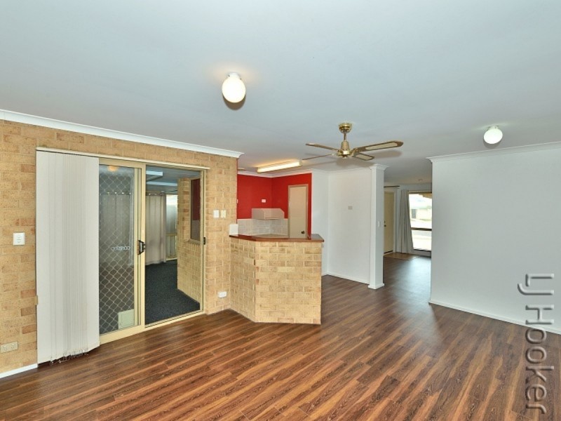 21A La Grange Place, Meadow Springs WA 6210
