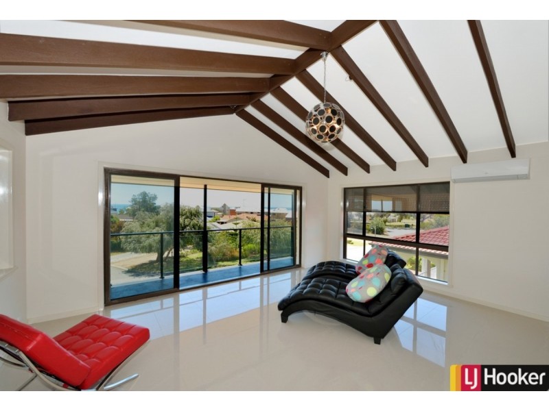 9 Driftwood Road, Silver Sands WA 6210