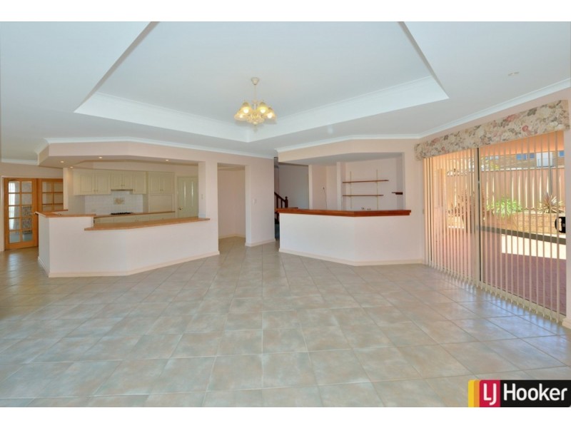 3 St Andrews Court, Halls Head WA 6210