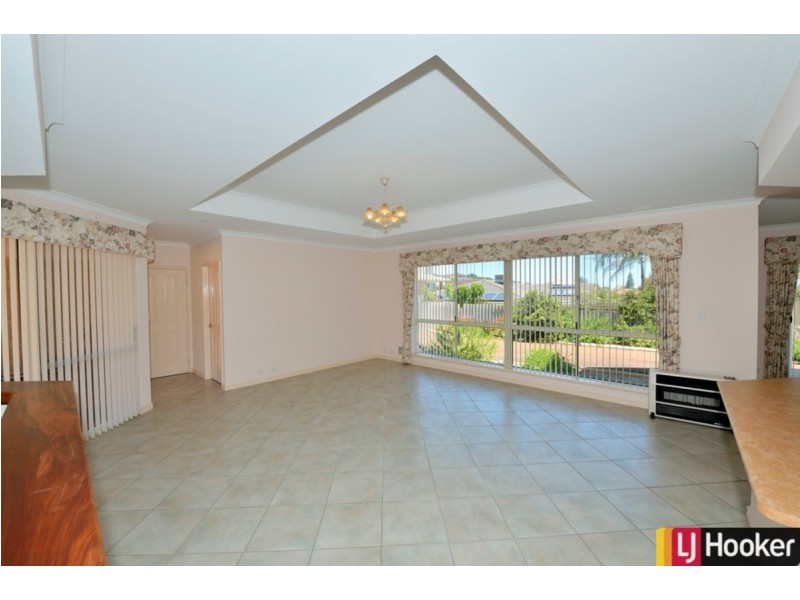 3 St Andrews Court, Halls Head WA 6210