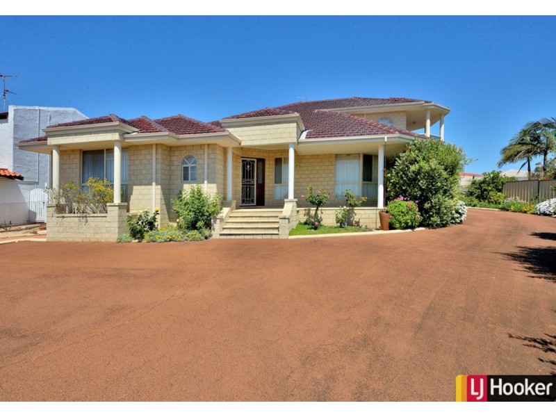 3 St Andrews Court, Halls Head WA 6210