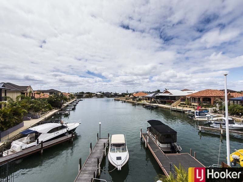 21 Eunamara Retreat, Halls Head WA 6210