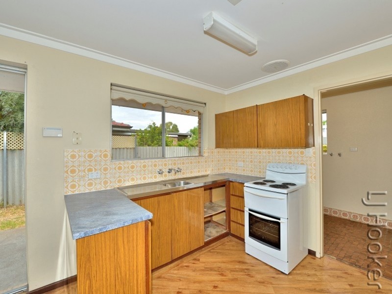 32 Jurrell Street, Mandurah WA 6210