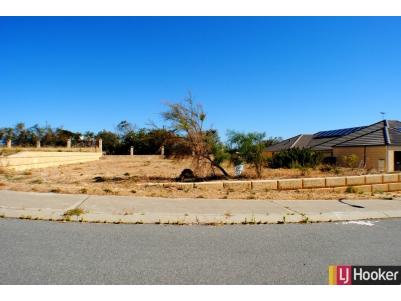 4 Dardanup Parkway, Dawesville WA 6211